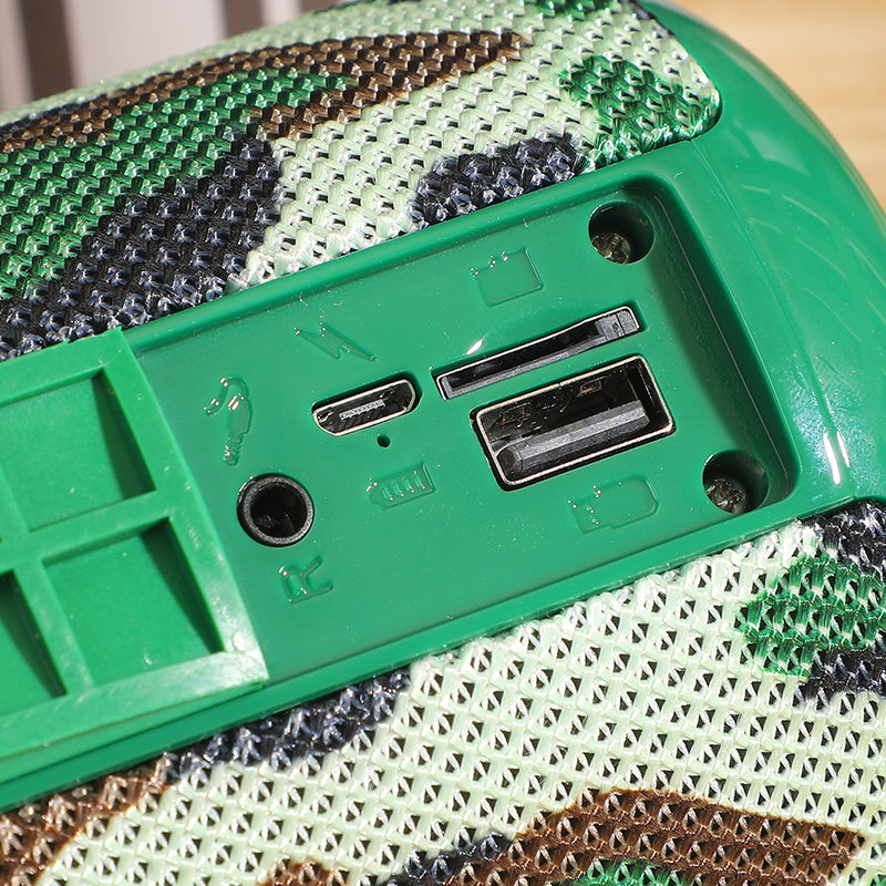 Small hand held sound